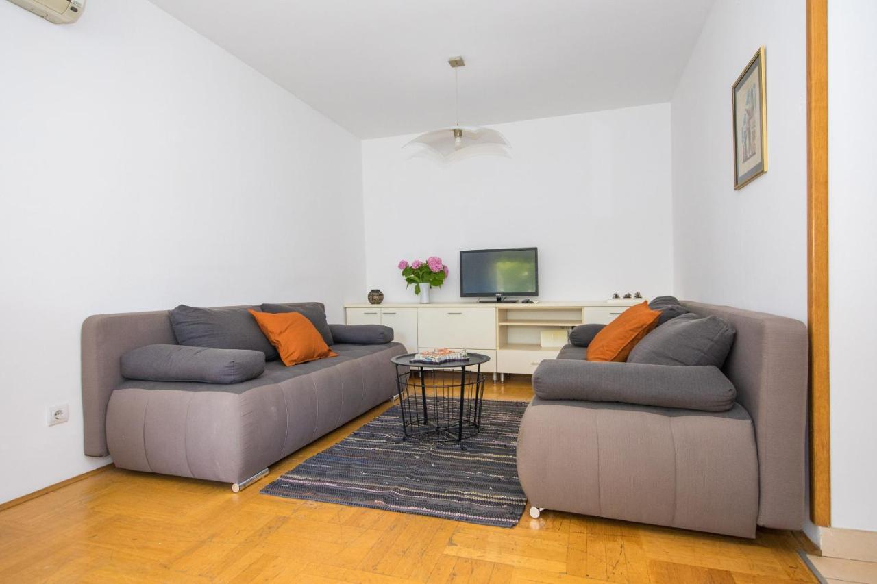 Mario Star Apartment